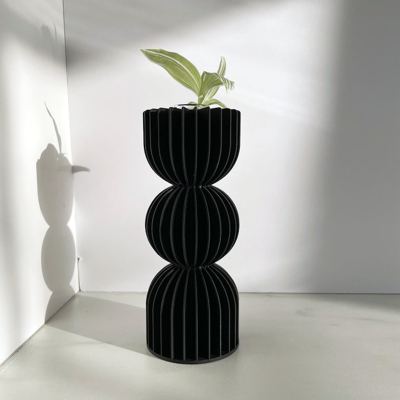 Bauhaus Flower Vase by Sonnihaus